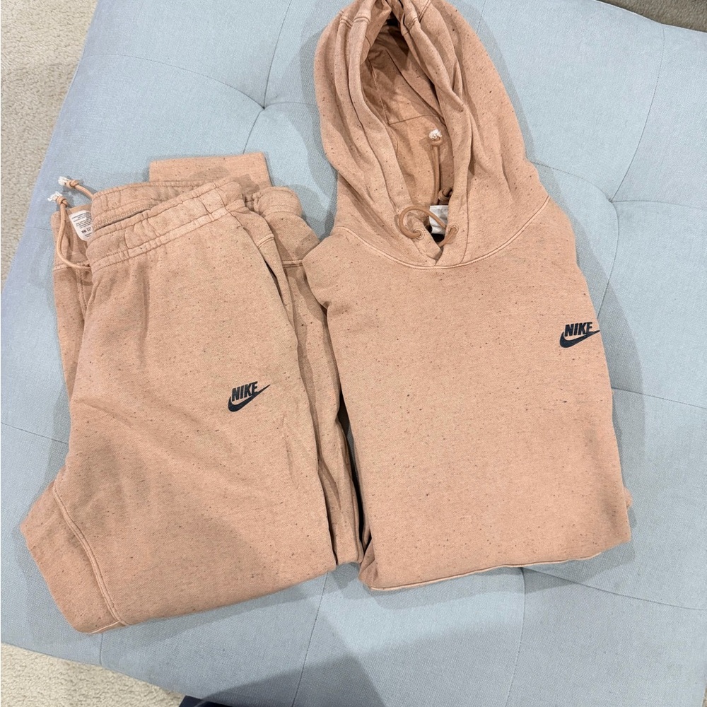 Nike Mens Tan Joggers